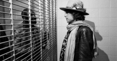 [Vidéo] Hurricane – Bob Dylan – Paroles & Traduction (Lyrics FR)